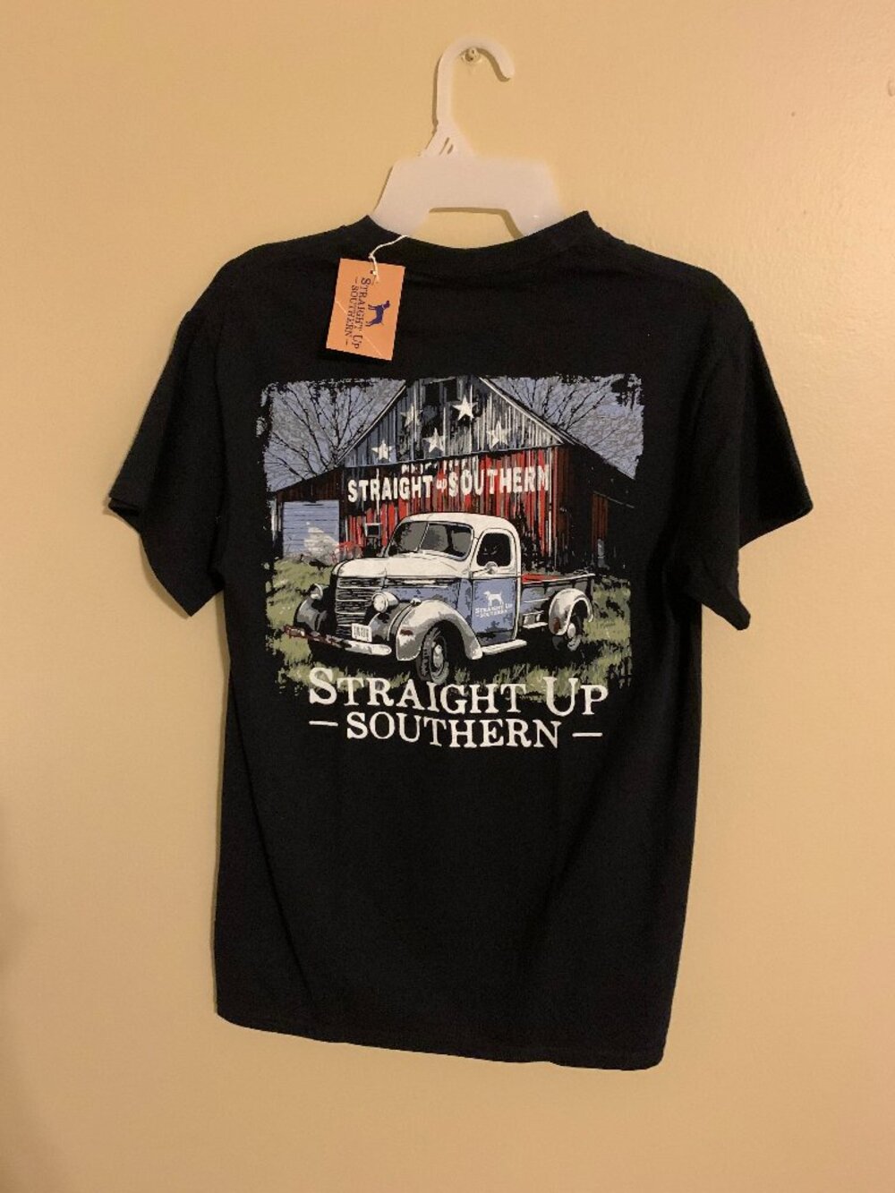 STRAIGHT UP SOUTHERN Tee Shirt  Size small.  NWT